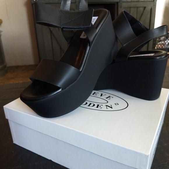 Steve Madden platforms - Picture 2 of 2